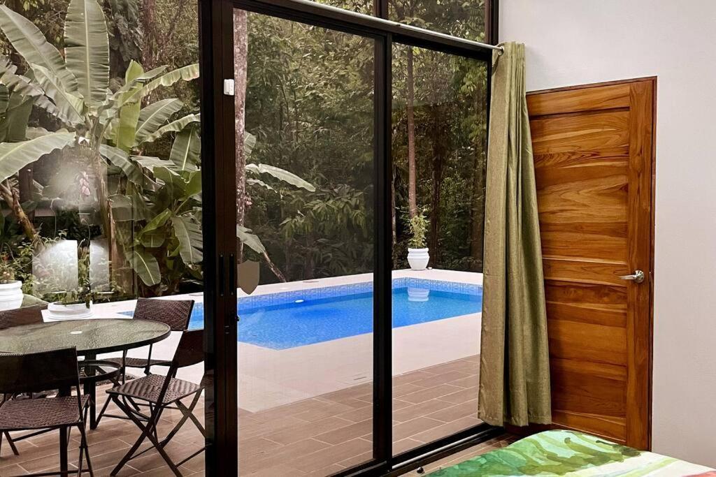 An Abundance Of Wildlife At Jungle Glory Home Abajo Manuel Antonio Exterior photo